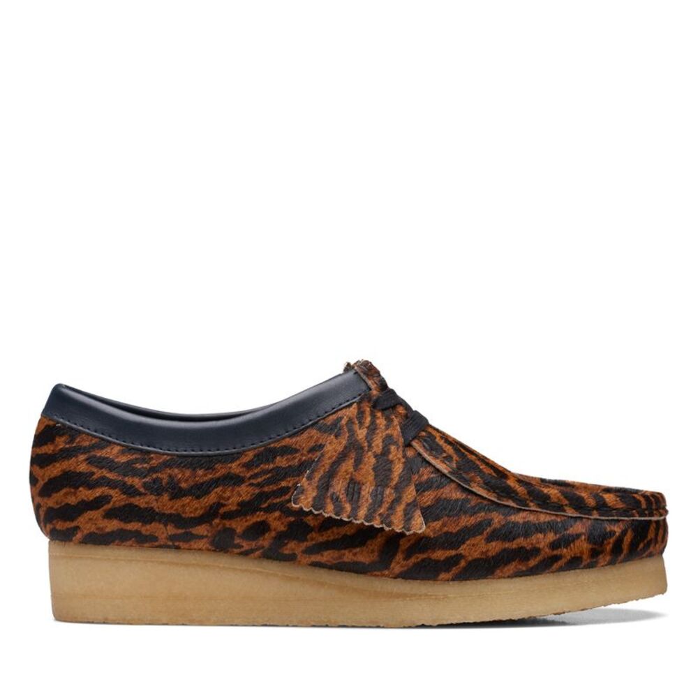 Clarks Womens Wallabee Brown Shoes (NWT)